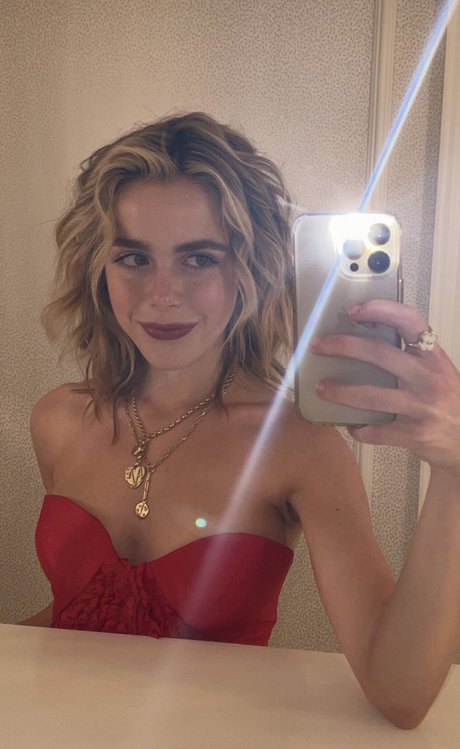 Kiernan Shipka photo 481