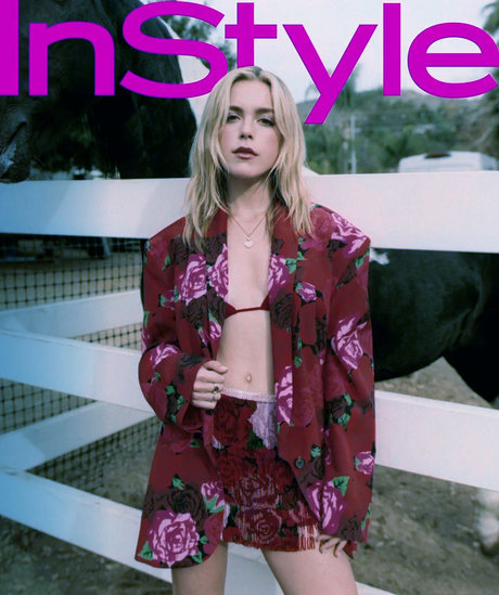 Kiernan Shipka photo 494