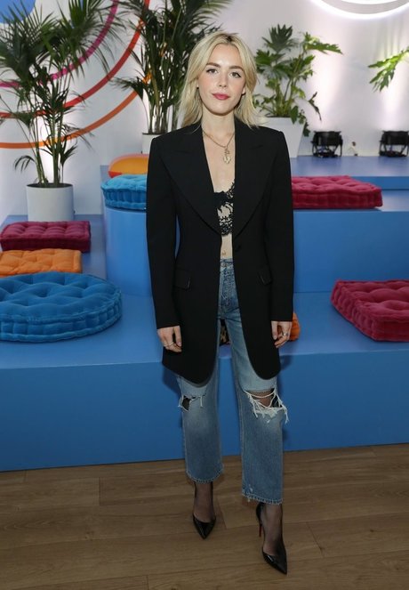 Kiernan Shipka photo 621