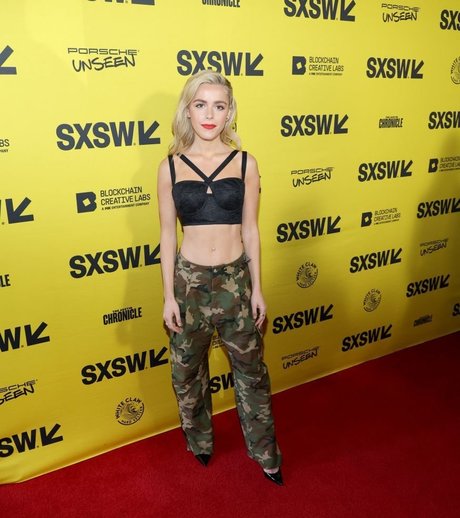 Kiernan Shipka photo 633