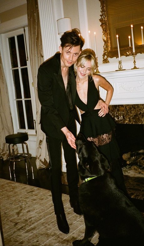 Kiernan Shipka photo 659