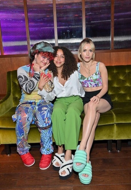 Kiernan Shipka photo 665