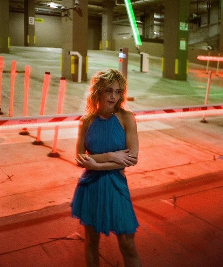 Kiernan Shipka photo 679