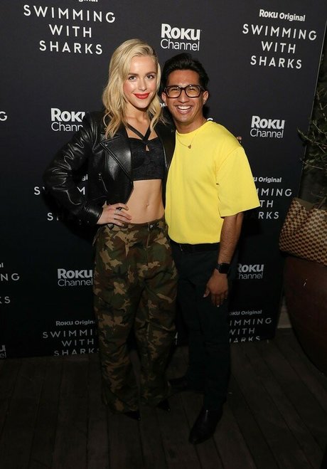 Kiernan Shipka photo 812