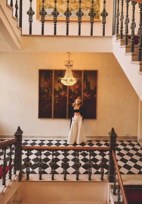 Kiernan Shipka photo 820