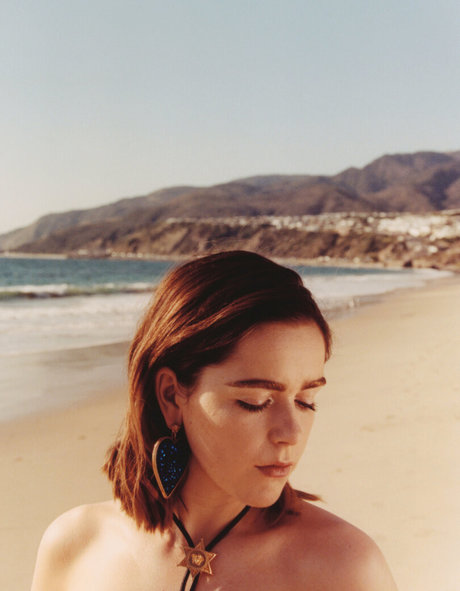 Kiernan Shipka photo 840