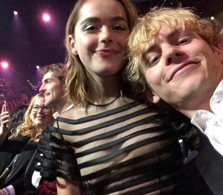 Kiernan Shipka photo 854