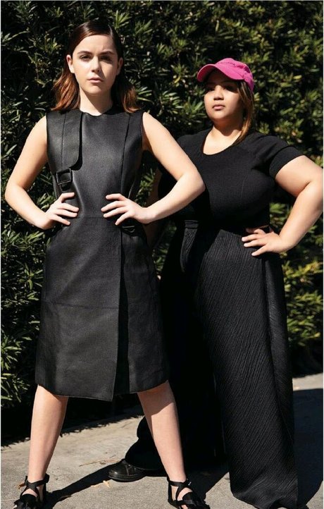 Kiernan Shipka photo 860