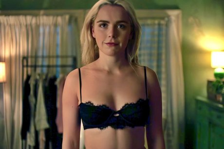 Kiernan Shipka photo 865