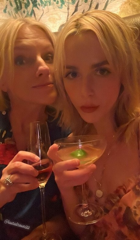 Kiernan Shipka photo 872