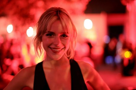 Kiernan Shipka photo 893