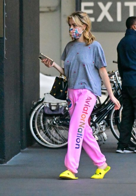 Kiernan Shipka photo 913