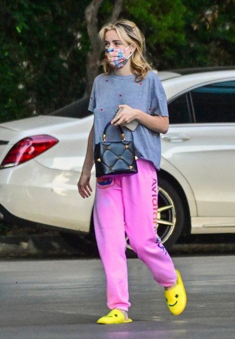 Kiernan Shipka photo 917