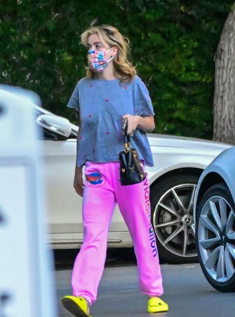 Kiernan Shipka photo 919