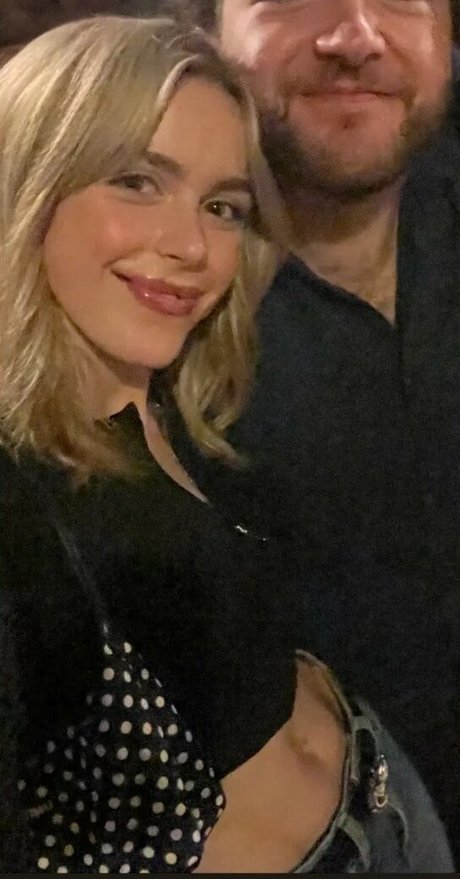 Kiernan Shipka photo 923