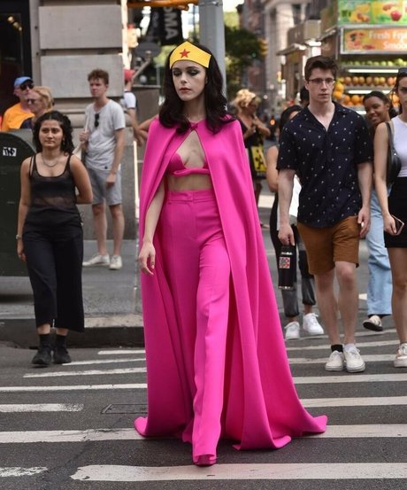 Kiernan Shipka photo 937