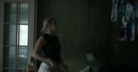 Kiernan Shipka photo 974