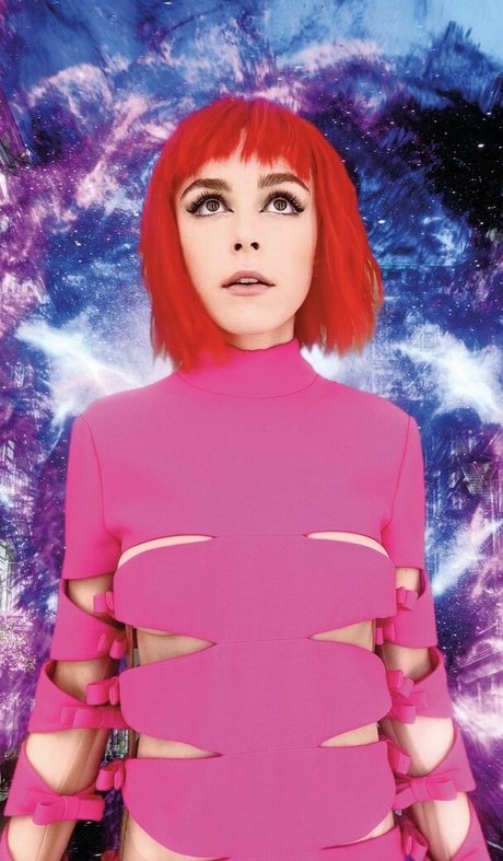 Kiernan Shipka photo 989