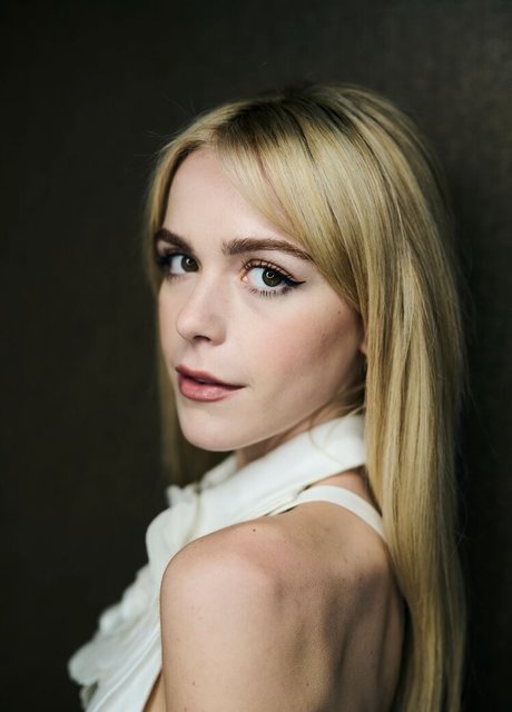 Kiernan Shipka photo 998