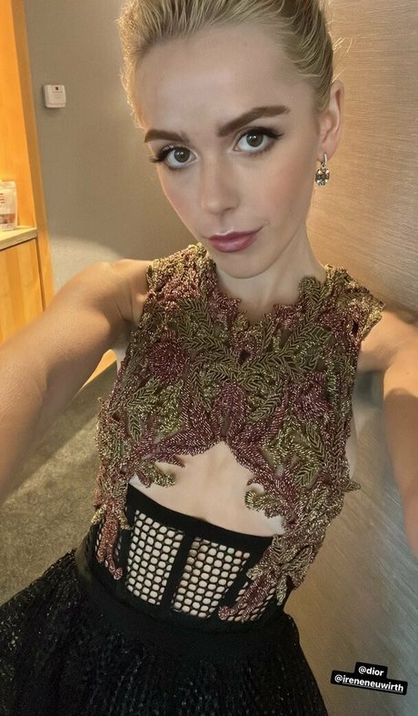 Kiernan Shipka photo 1025