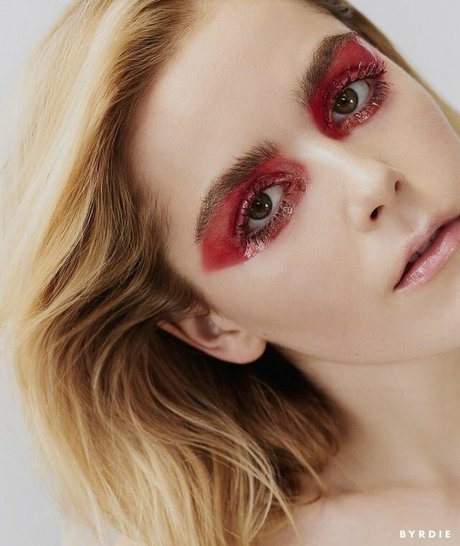 Kiernan Shipka photo 1042