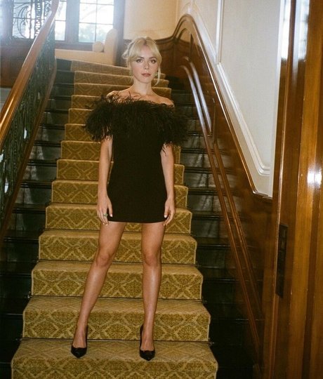 Kiernan Shipka photo 1053