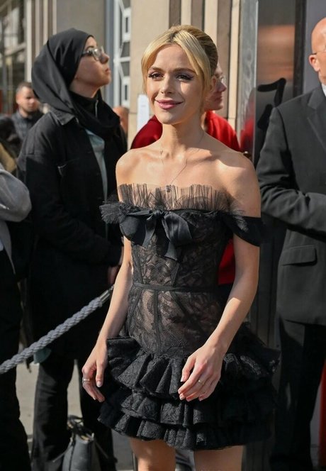 Kiernan Shipka photo 1069