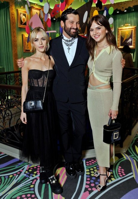 Kiernan Shipka photo 1078