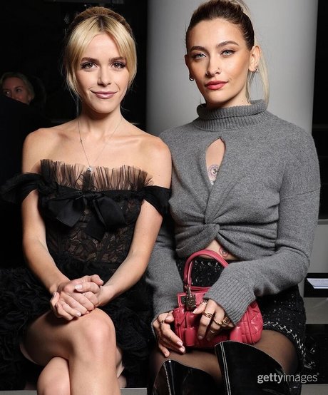 Kiernan Shipka photo 1083