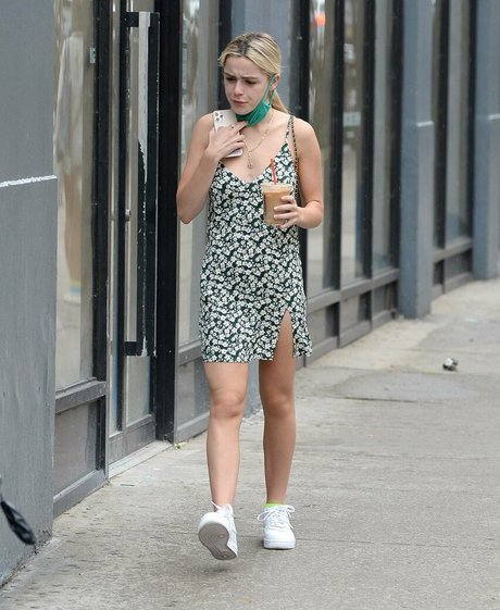 Kiernan Shipka photo 1097