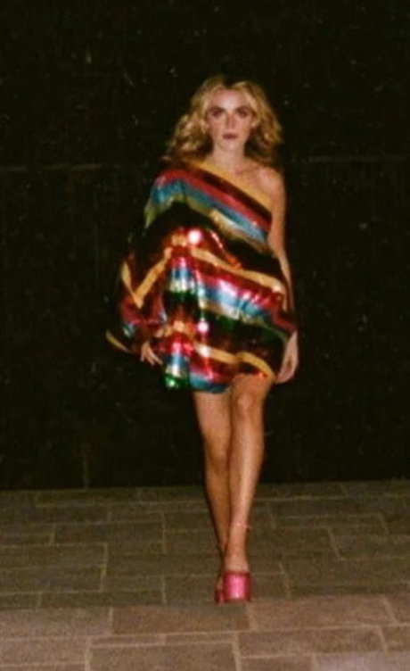 Kiernan Shipka photo 1101