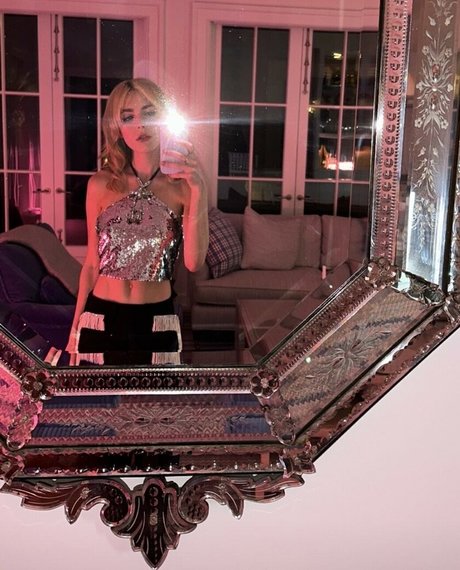 Kiernan Shipka photo 1117