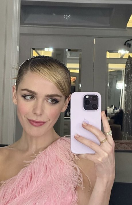 Kiernan Shipka photo 1129