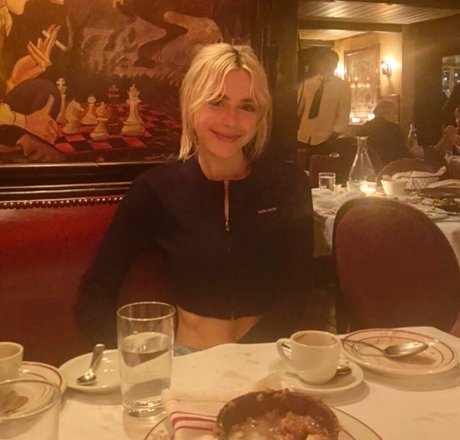 Kiernan Shipka photo 1145