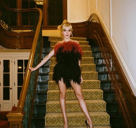 Kiernan Shipka photo 1147