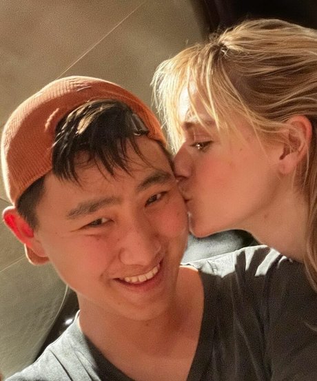 Kiernan Shipka photo 1162