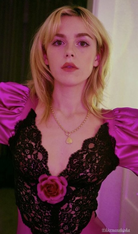 Kiernan Shipka photo 1165