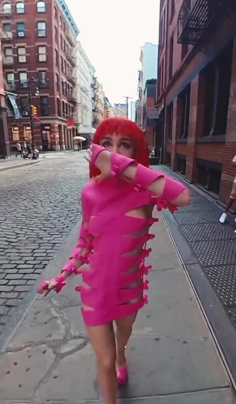 Kiernan Shipka photo 1188