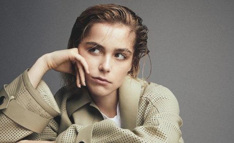 Kiernan Shipka photo 1211