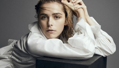 Kiernan Shipka photo 1212