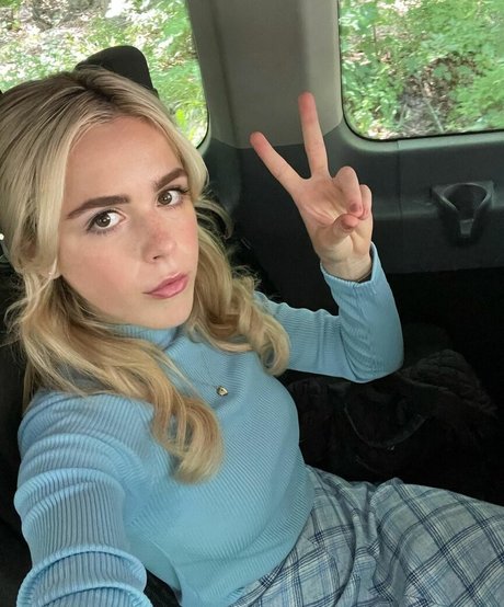 Kiernan Shipka photo 1250