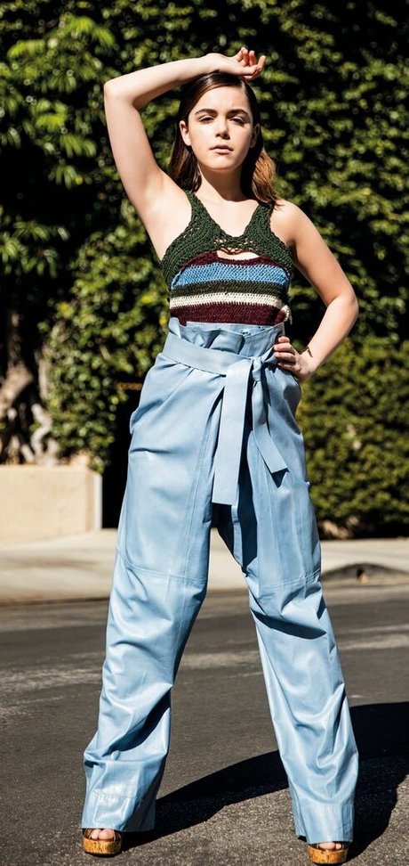 Kiernan Shipka photo 1263