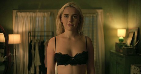 Kiernan Shipka photo 1341