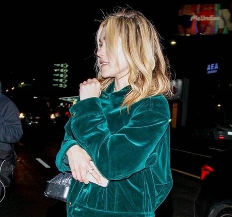 Kiernan Shipka photo 1411