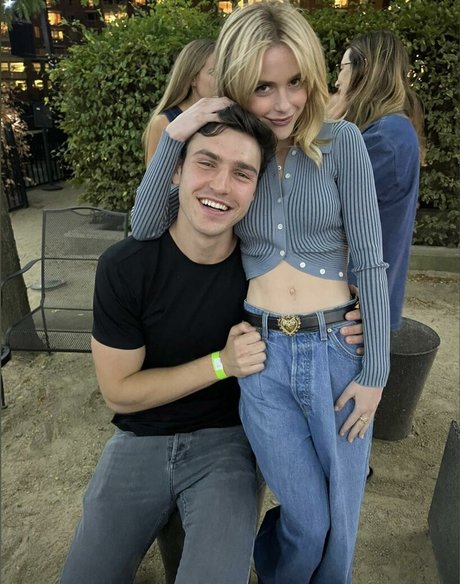 Kiernan Shipka photo 1442