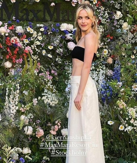 Kiernan Shipka photo 1451