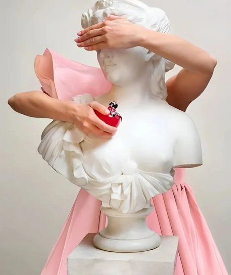 Kiernan Shipka photo 1474