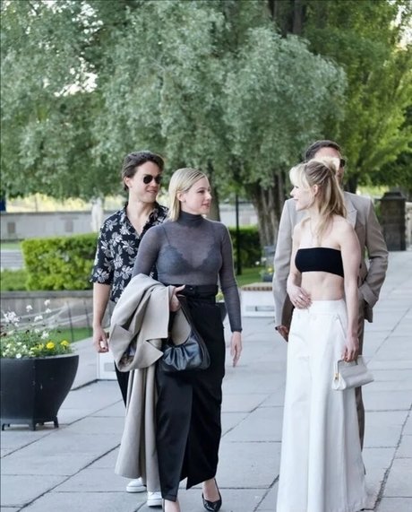 Kiernan Shipka photo 1483