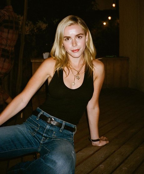 Kiernan Shipka photo 1510