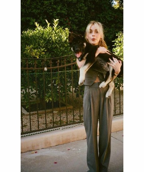 Kiernan Shipka photo 1529